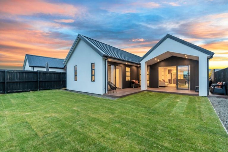 Photo of property in 96 Stationmasters Way, Prebbleton, 7604