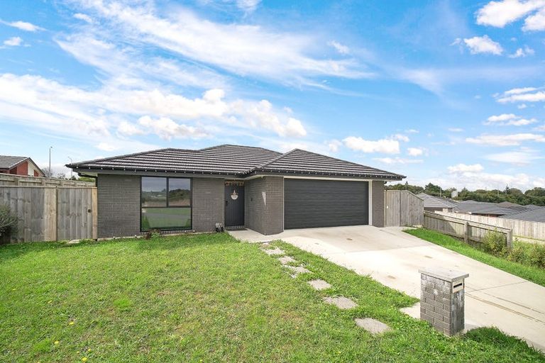 Photo of property in 9 Coptic Terrace, Pokeno, 2402