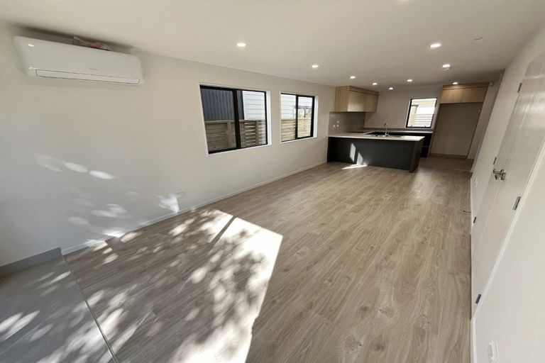 Photo of property in 5/25 Manse Road, Pahurehure, Papakura, 2113