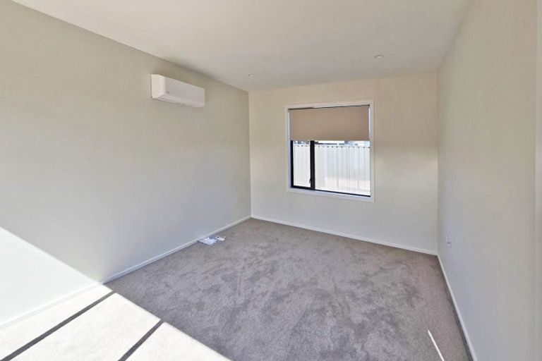 Photo of property in 7 George Yee Place, Taradale, 4112