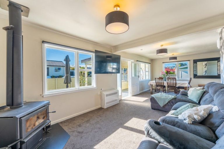 Photo of property in 11 Pringle Street, Waimataitai, Timaru, 7910