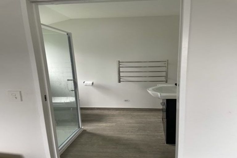 Photo of property in 281a Don Buck Road, Massey, Auckland, 0614