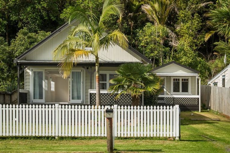 Photo of property in 346 Thames Coast Sh25 Road, Thornton Bay, Thames, 3575