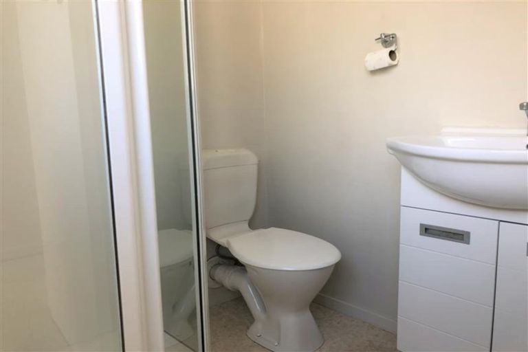 Photo of property in 17 Liverpool Street, Papakura, 2110