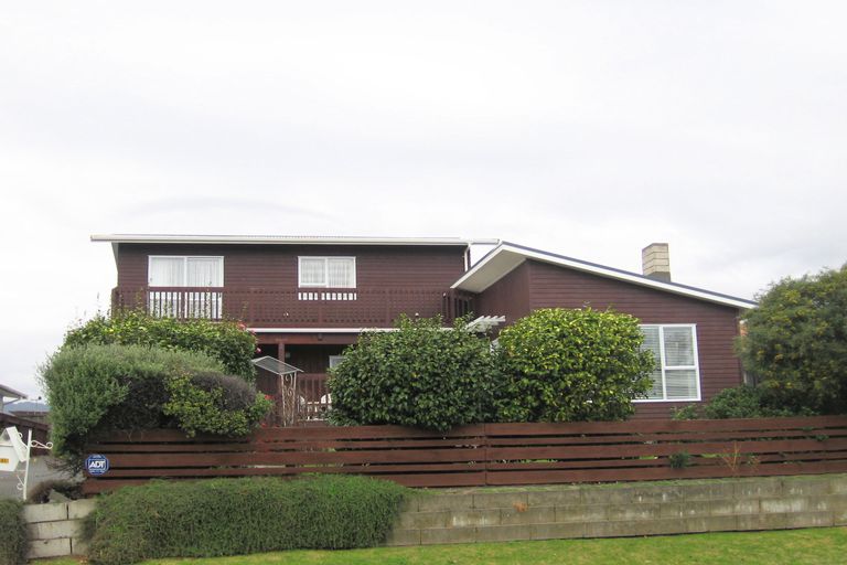 Photo of property in 21 Teoti Street, Paraparaumu Beach, Paraparaumu, 5032