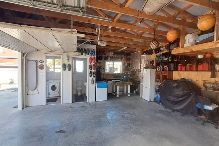 Photo of property in 13 Bentham Street, Westport, 7825