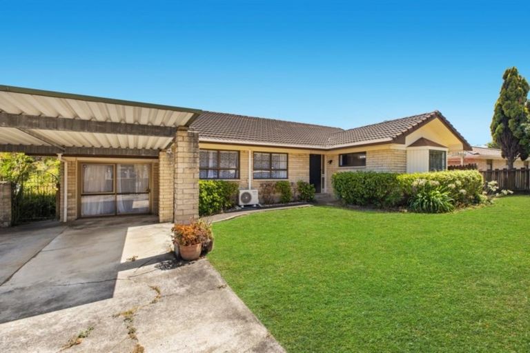 Photo of property in 145 Everglade Drive, Totara Heights, Auckland, 2105