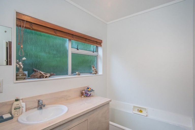 Photo of property in 81 The Esplanade, Raumati South, Paraparaumu, 5032