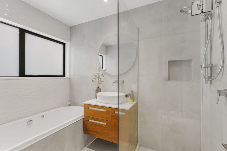 Photo of property in 9 Ringwood Place, Avonhead, Christchurch, 8042