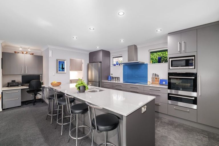 Photo of property in 33c Wilsons Road South, Saint Martins, Christchurch, 8022