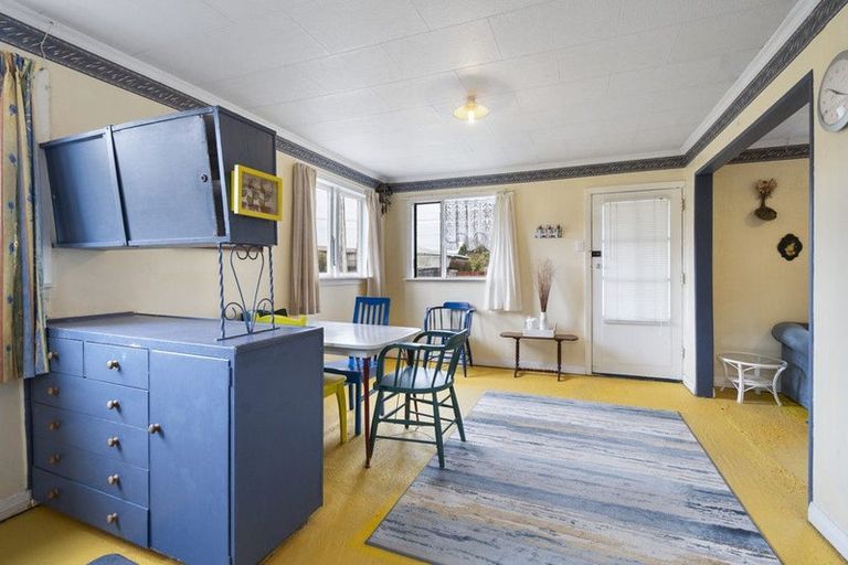 Photo of property in 68 Nash Parade, Foxton Beach, Foxton, 4815