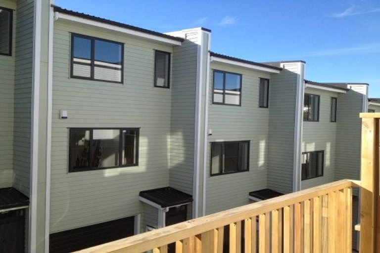 Photo of property in 11 Gordon Place, Newtown, Wellington, 6021