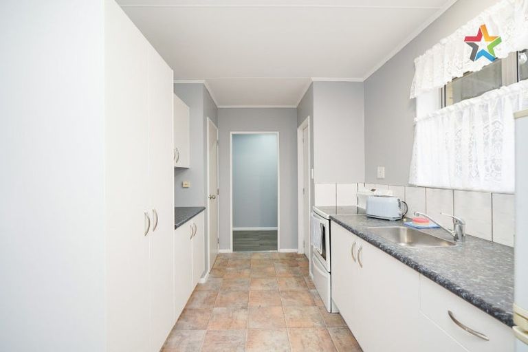 Photo of property in 54 Dunbeath Crescent, Kew, Invercargill, 9812