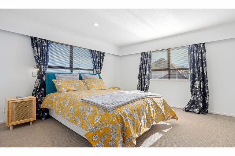 Photo of property in 1 Lancewood Drive, Halswell, Christchurch, 8025