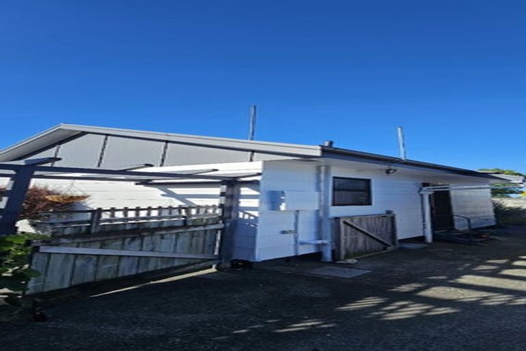 Photo of property in 8 Mangarau Crescent, Havelock North, 4130
