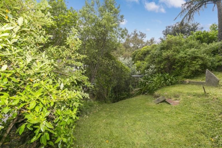 Photo of property in 105 Orangi Kaupapa Road, Northland, Wellington, 6012