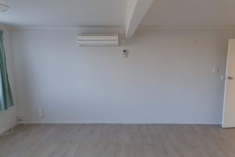 Photo of property in 19 Mahana Road, Paraparaumu Beach, Paraparaumu, 5032
