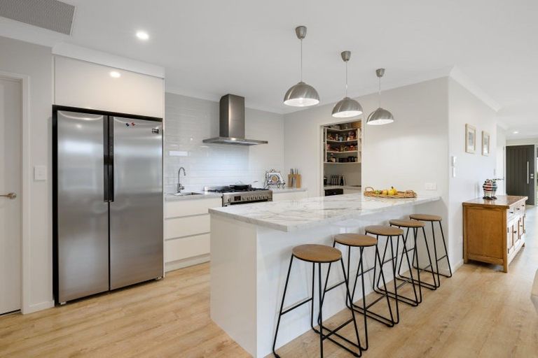 Photo of property in 21 Landing Drive, Pyes Pa, Tauranga, 3112