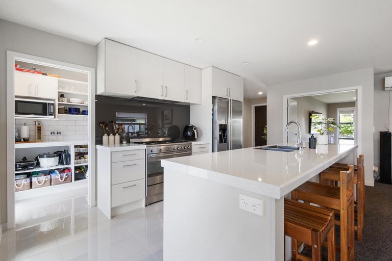 Photo of property in 16 Lilac Close, Cambridge, 3434