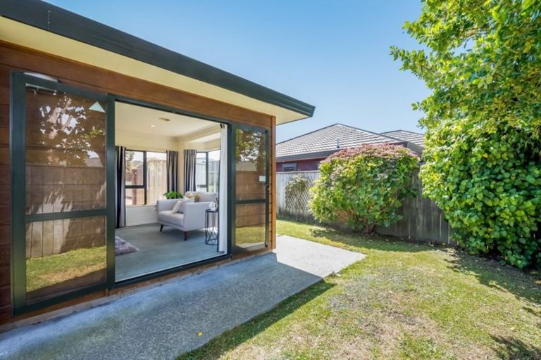 Photo of property in 942 High Street, Avalon, Lower Hutt, 5011