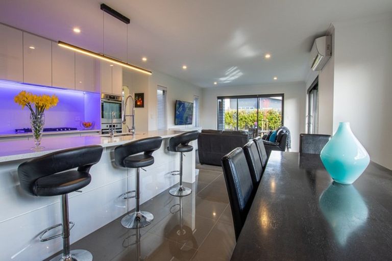 Photo of property in 31 Lilac Close, Cambridge, 3434