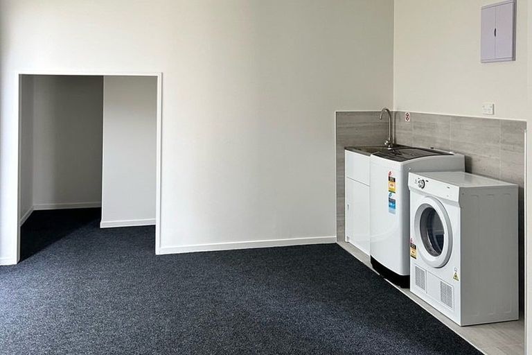 Photo of property in 12/116 Colwill Road, Massey, Auckland, 0614