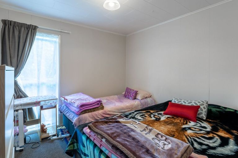 Photo of property in 2/14 Claridge Street, Glen Eden, Auckland, 0602