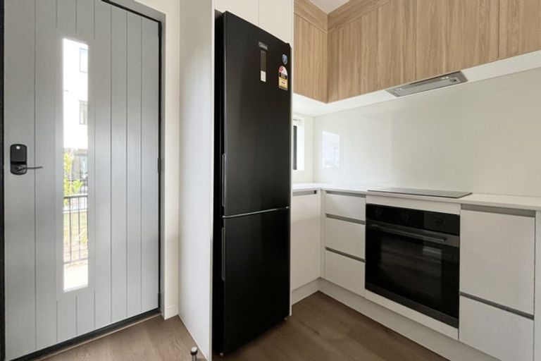 Photo of property in 5/25 Jabuka Street, Glen Eden, 0602