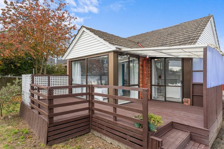 Photo of property in 6 Lyall Place, Bryndwr, Christchurch, 8053