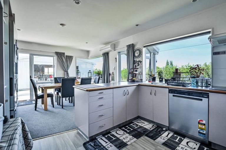 Photo of property in 25 Watson Road, Karamu, Hastings, 4172