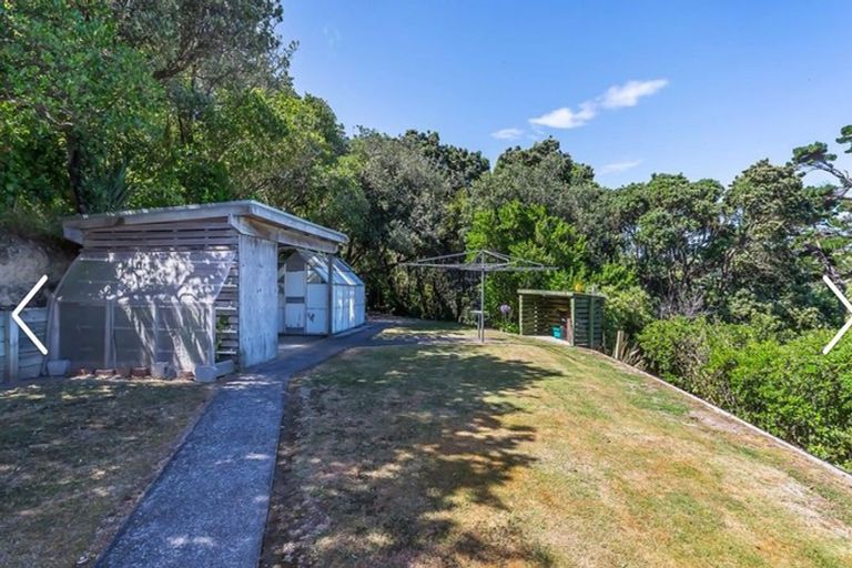Photo of property in 62 Tannadyce Street, Strathmore Park, Wellington, 6022