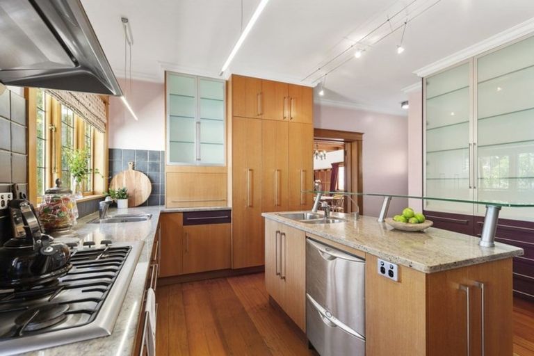 Photo of property in 15 Dundas Street, Seatoun, Wellington, 6022