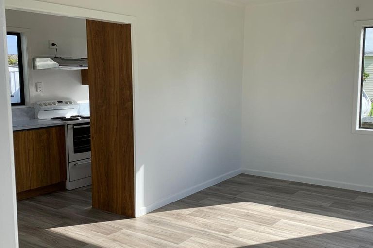 Photo of property in 3 Rautawa Place, Kawakawa Bay, 2585