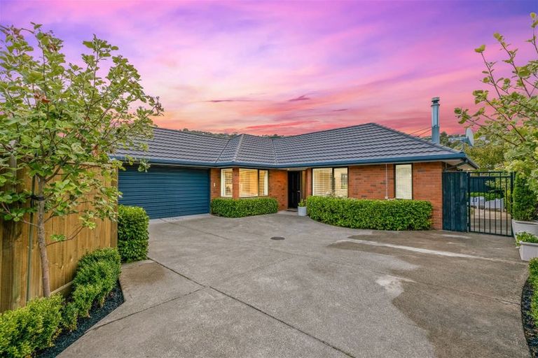 Photo of property in 14 Lascelles Street, Saint Martins, Christchurch, 8022