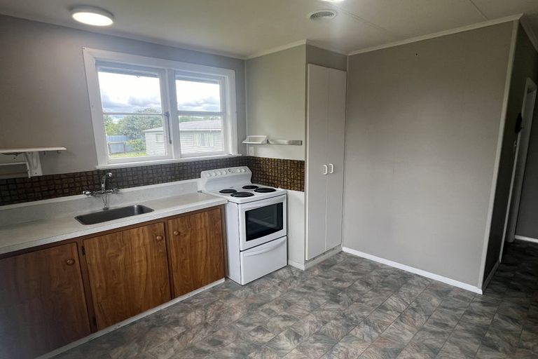 Photo of property in 6 Radnor Place, Highbury, Palmerston North, 4412