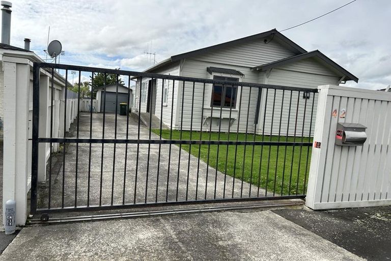 Photo of property in 42 Durham Street, Levin, 5510