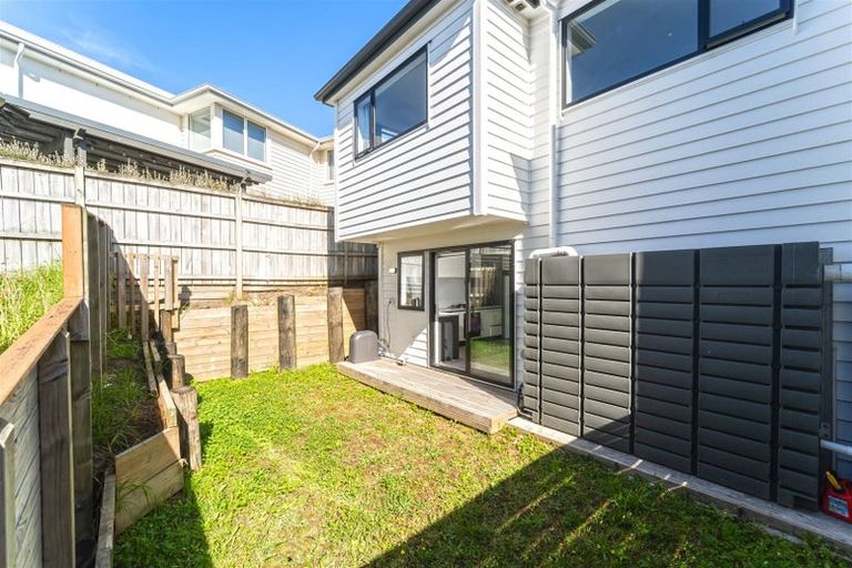 Photo of property in 13c Keiha Crescent, Massey, Auckland, 0614