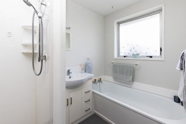 Photo of property in 2/12 Steadman Road, Broomfield, Christchurch, 8042