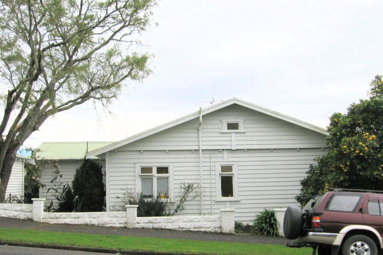 Photo of property in 34 Marama Street, Frankton, Hamilton, 3204