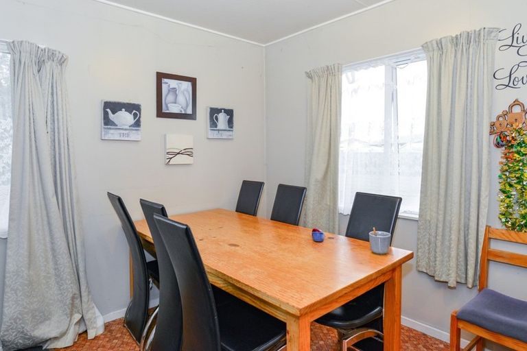 Photo of property in 8b Arklow Place, Flaxmere, Hastings, 4120