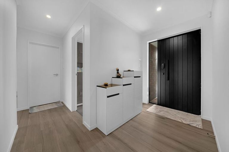 Photo of property in 2 Viv Green Place, Pokeno, 2402