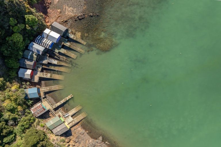 Photo of property in 20 Archdalls Road, Robinsons Bay, 7581