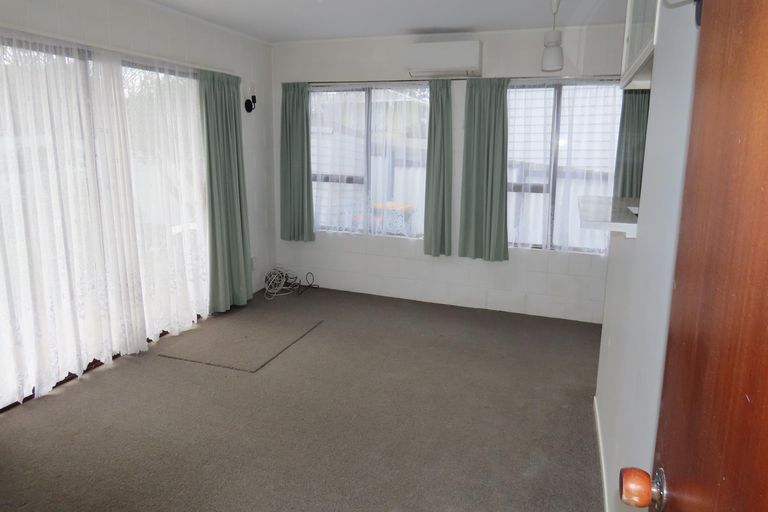 Photo of property in 46 Larne Avenue, Pakuranga Heights, Auckland, 2010