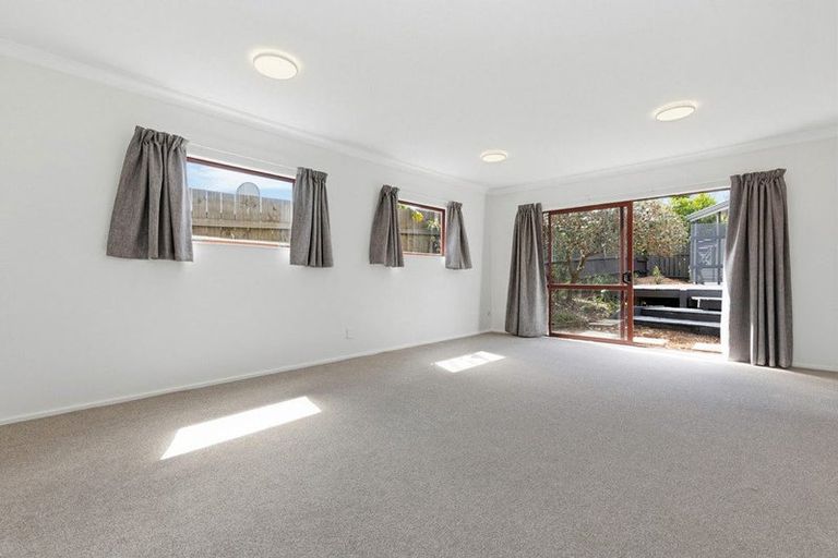 Photo of property in 169 Finlayson Avenue, Clendon Park, Auckland, 2103