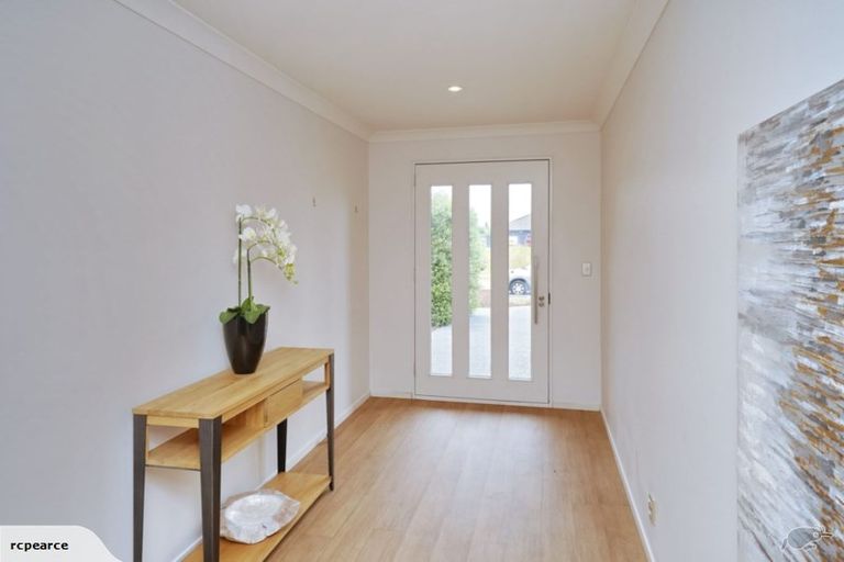 Photo of property in 16 Tommy Street, Pegasus, 7612