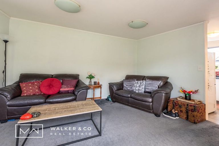 Photo of property in 12 Field Street, Silverstream, Upper Hutt, 5019