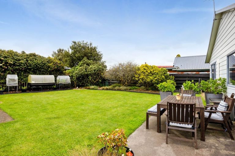 Photo of property in 17 Rewa Street, Inglewood, 4330