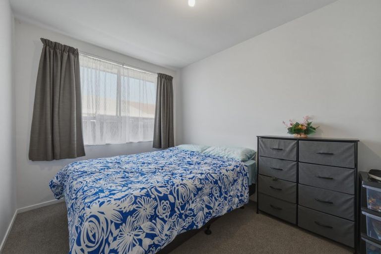 Photo of property in 2/202 Sawyers Arms Road, Bishopdale, Christchurch, 8053