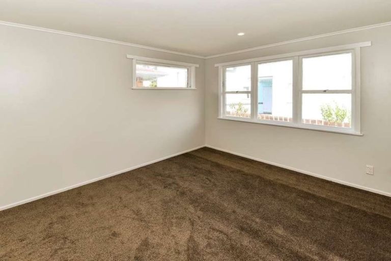 Photo of property in 3/87 Carruth Road, Papatoetoe, Auckland, 2025