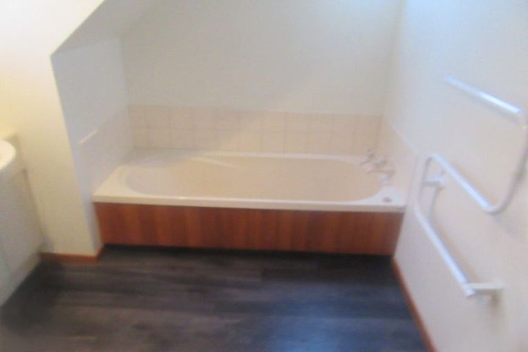 Photo of property in 9 Clyde Road, Upper Riccarton, Christchurch, 8041